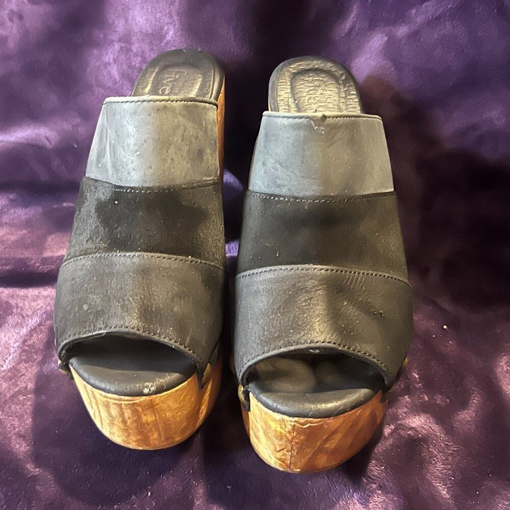 Black and Gray Women's Mules with Wooden Heel - Picture 3 of 8
